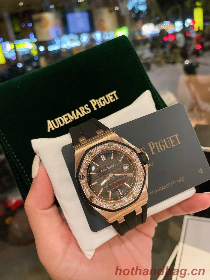 Audemars Piguet Watch APW00002